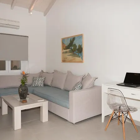 Ferienhaus Dalas House *