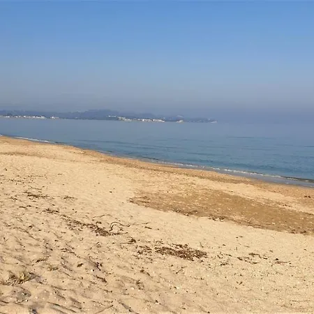 Dalas House Dom wakacyjny Almiros Beach