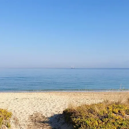 Dalas House Ferienhaus Almiros Beach