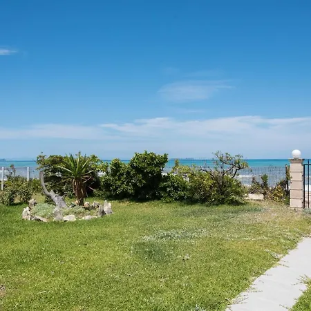 Dalas House Ferienhaus Almiros Beach
